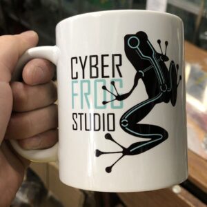 Ly sứ cyber frog in hình và chữ 