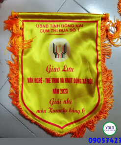 Cờ lưu niệm giá rẻ miễn phí thiết kế