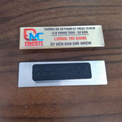 Bảng tên nam châm