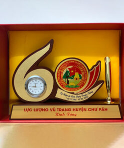 Biểu trưng gỗ số 60