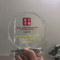 Kỷ niệm chương câu lạc bộ tiếng anh