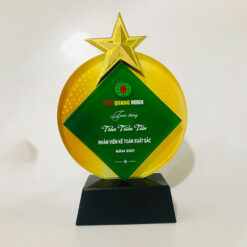 Kỷ niệm chương nhân viên xuất sắc