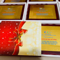 Làm bằng khen gỗ đồng- quà tặng doanh nghiệp