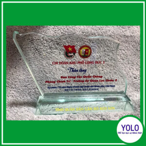 kỷ niệm chương thủy tinh