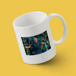 Ly in hình cầu thủ thể thao