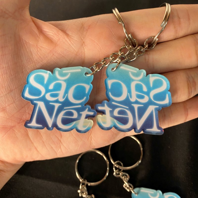 moc-khoa-mica-sac-net-2-mat Làm móc khóa theo yêu cầu