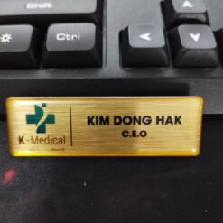 Huy hiệu kim loại in UV