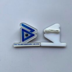 Huy hiệu logo tròn cài áo