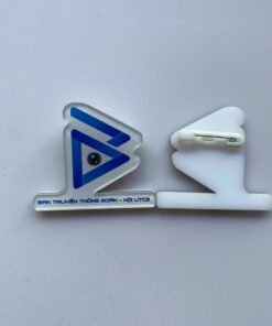 Huy hiệu logo tròn cài áo