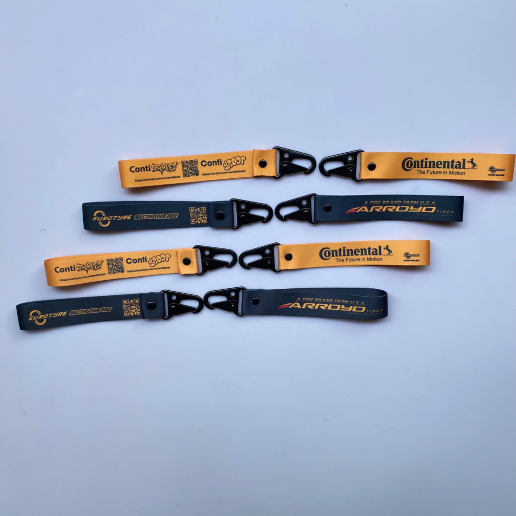 Móc khóa đầu sắt dây vải