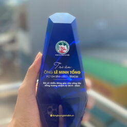 Cúp pha lê xanh dương đậm