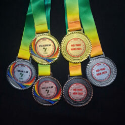 Huy chương kim loại cao cấp