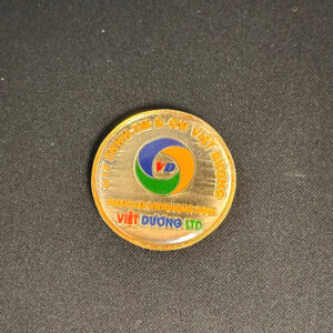 Huy hiệu kim loại