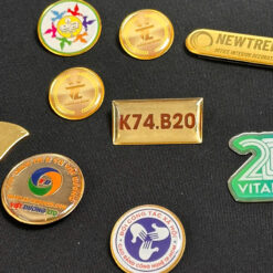 Mẫu huy hiệu kim loại