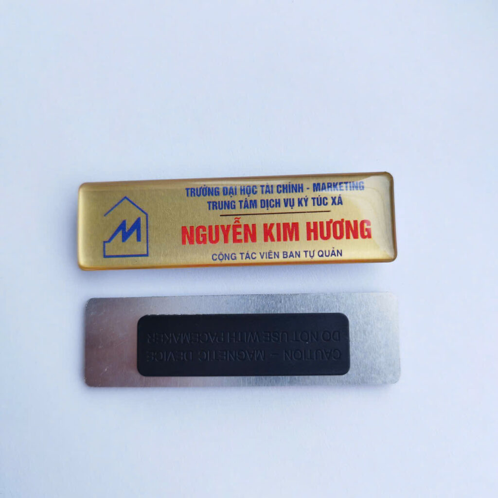 Huy hiệu kim loại học sinh, sinh viên