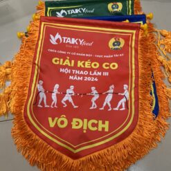 Làm cờ lưu niệm thể thao