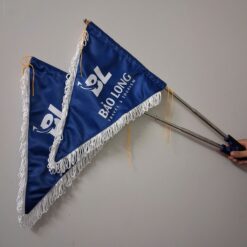 Cờ du lịch dẫn đoàn