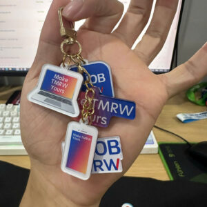 Chùm móc khóa mica làm theo yêu cầu