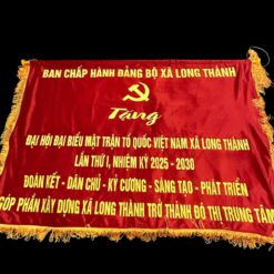 Bức trướng thêu vải nhung theo yêu cầu