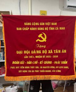 Bức trướng thêu theo yêu cầu