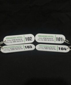 Sản xuất móc khóa mica theo yêu cầu