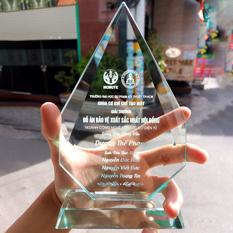 Kỷ niệm chương quà tặng teammate