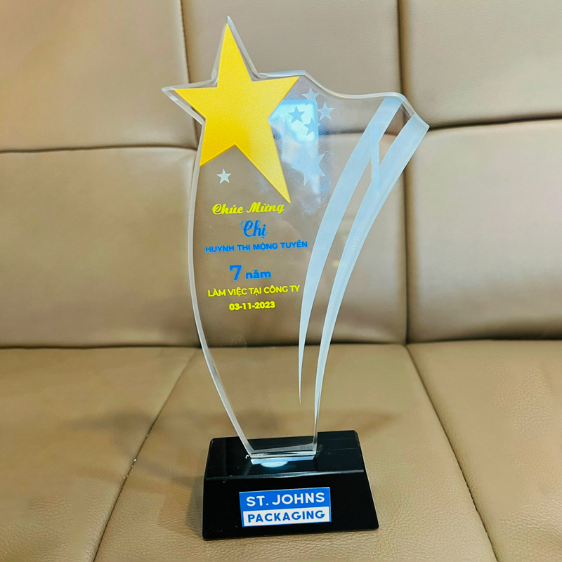 cup-vinh-danh-thank-you-party-2