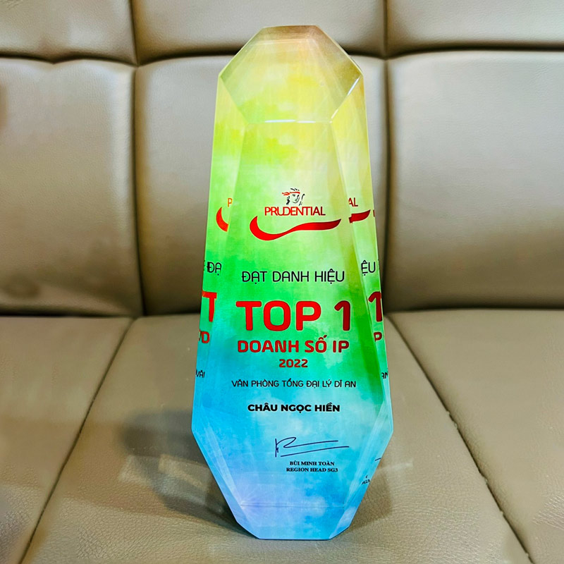 Cup pha lê cao cấp in theo yêu cầu