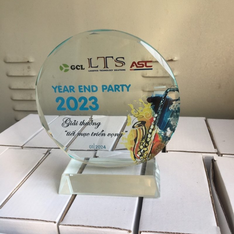 Kỷ niệm chương party cuối năm