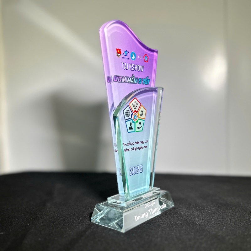 Kỷ niệm chương mẫu đẹp