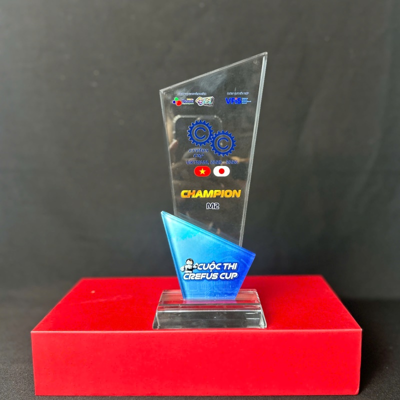 mau-cup-luu-niem-thuy-tinh-1 Mẫu cup thủy tinh lưu niệm cuối năm