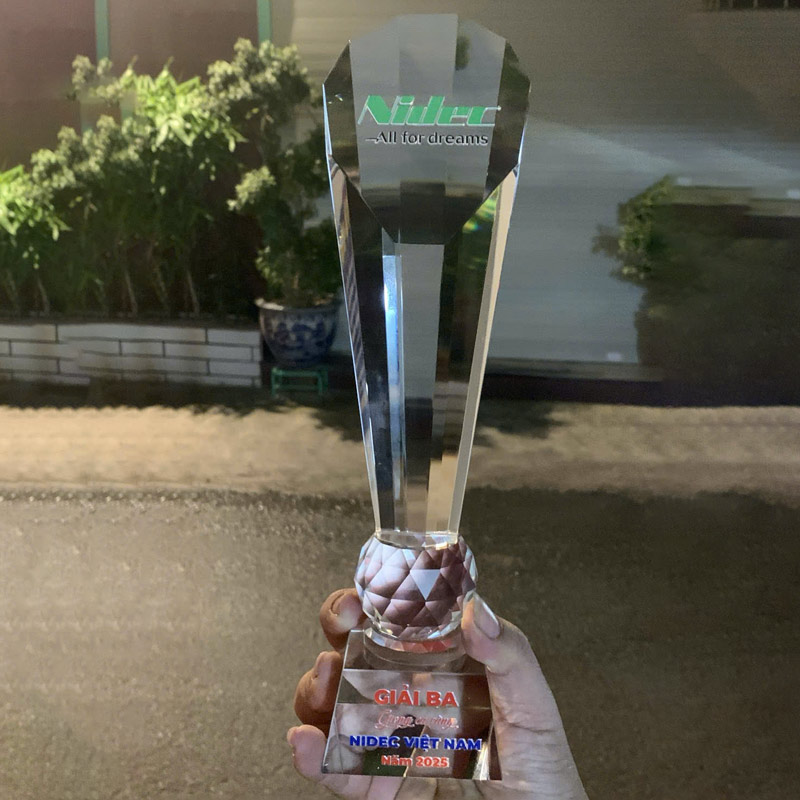 Kỷ niệm chương pha lê cao cấp