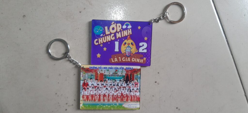 Móc khóa mica 8 tháng 3