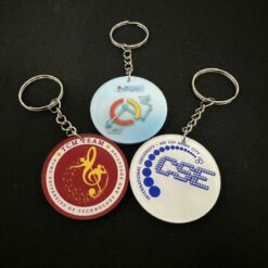 Móc khóa dạng tròn, được thiết kế đa dạng hình ảnh