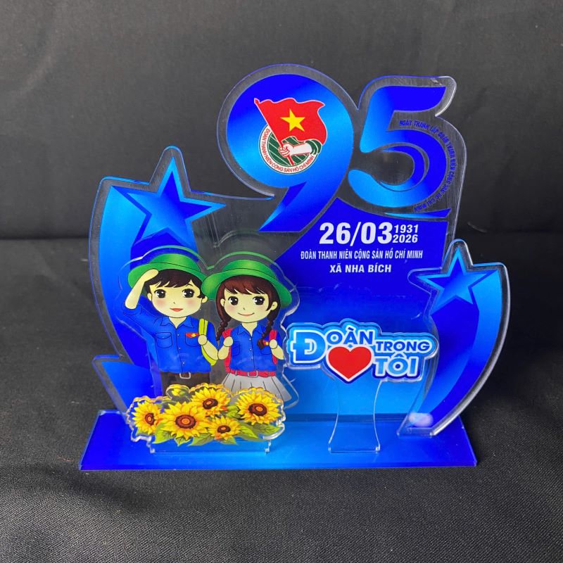 Standee mica biểu trưng 95 năm thành lập đoàn Biểu trưng 95 năm thành lập đoàn