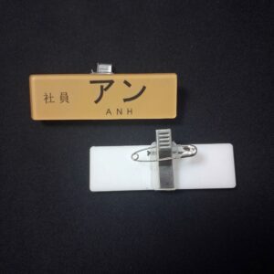 Huy hiệu dạng kẹp