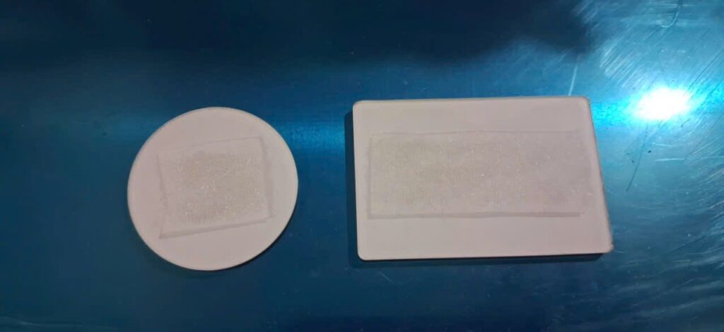 Huy hiệu dán velcro