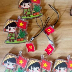 dây đeo và standee mừng ngày 30/4