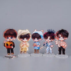 Mô hình standee mica