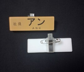 Huy hiệu dạng kẹp áo Huy hiệu dạng kẹp