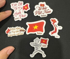 Huy hiệu mica Huy hiệu mica