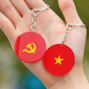 Móc khóa hình tròn mừng ngày 30/4 Móc khóa hình tròn 30/4